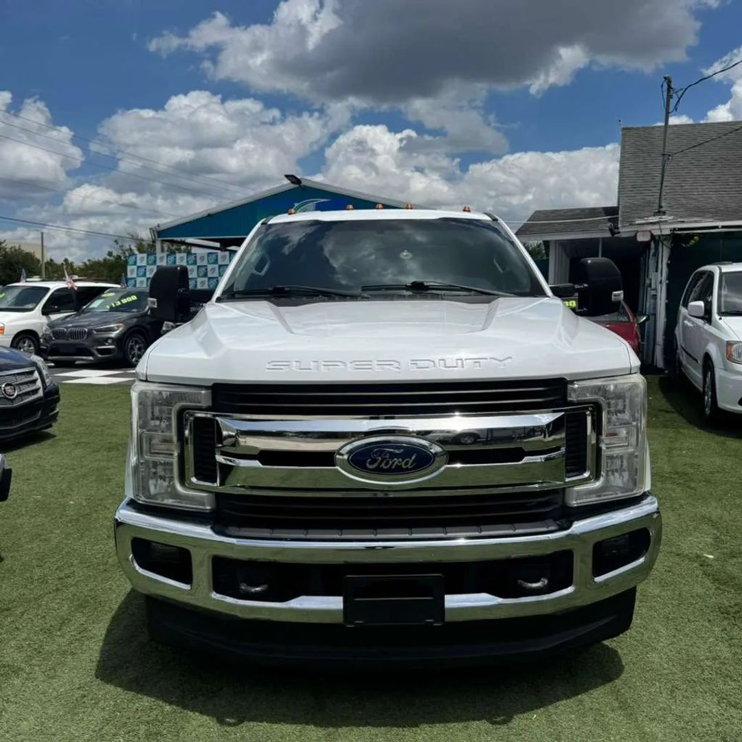 ford f-350 super duty chassis cab 2017 1FD8W3GT7HEE51357 image ford f-350 super duty chassis cab 2017 1FD8W3GT7HEE51357 image